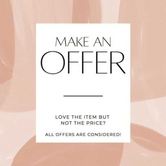 Meet your Posher, Brooke, Open to Offers on Clothing - Picture 7 of 8